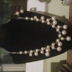 $5 or 5/$15 Bnwt paparazzi necklace set